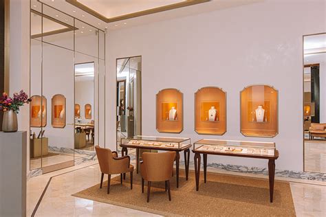 Discover BVLGARI Boutiques in Lebanon 